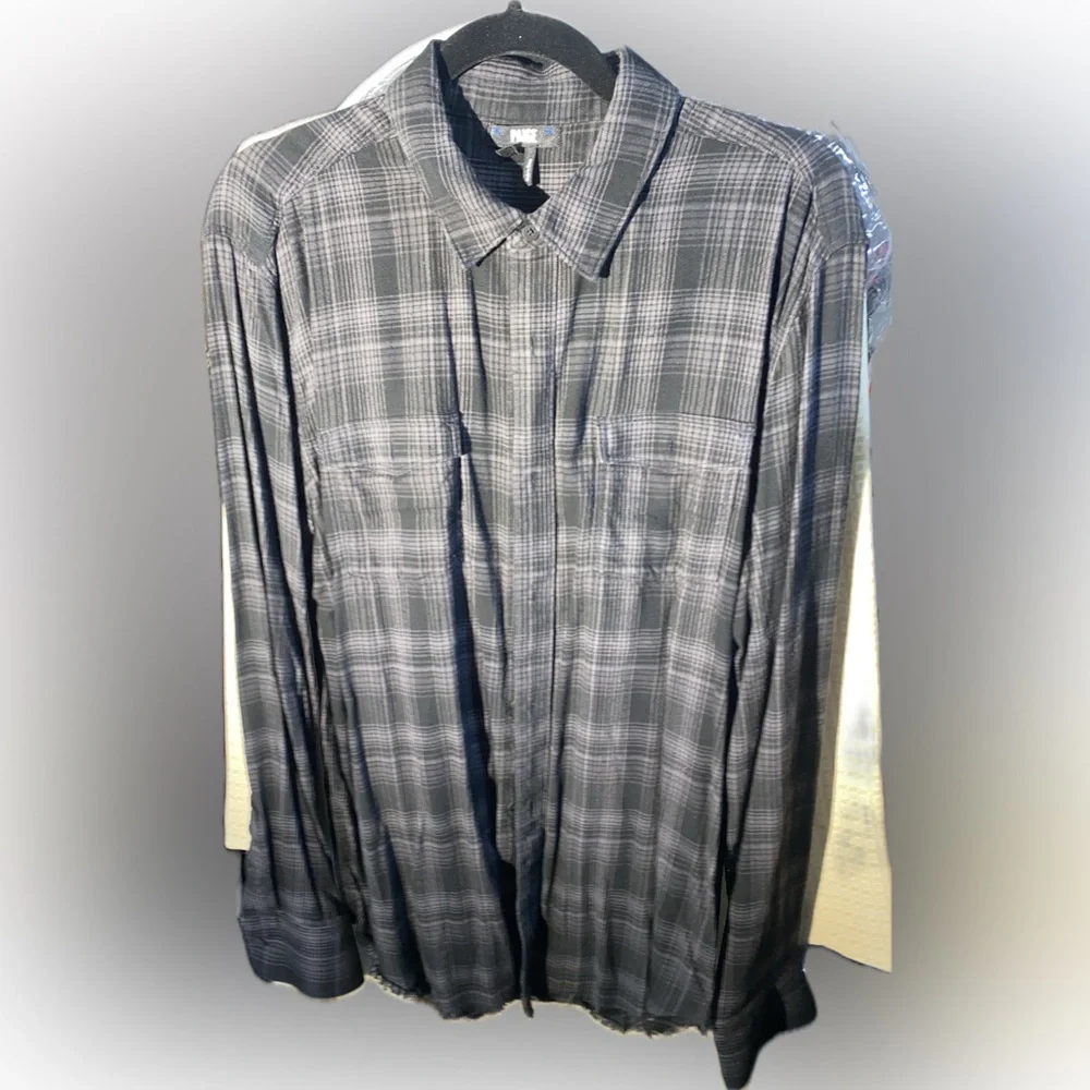 PAIGE- Plaid Longsleeve Shirt - Picture 1 of 4